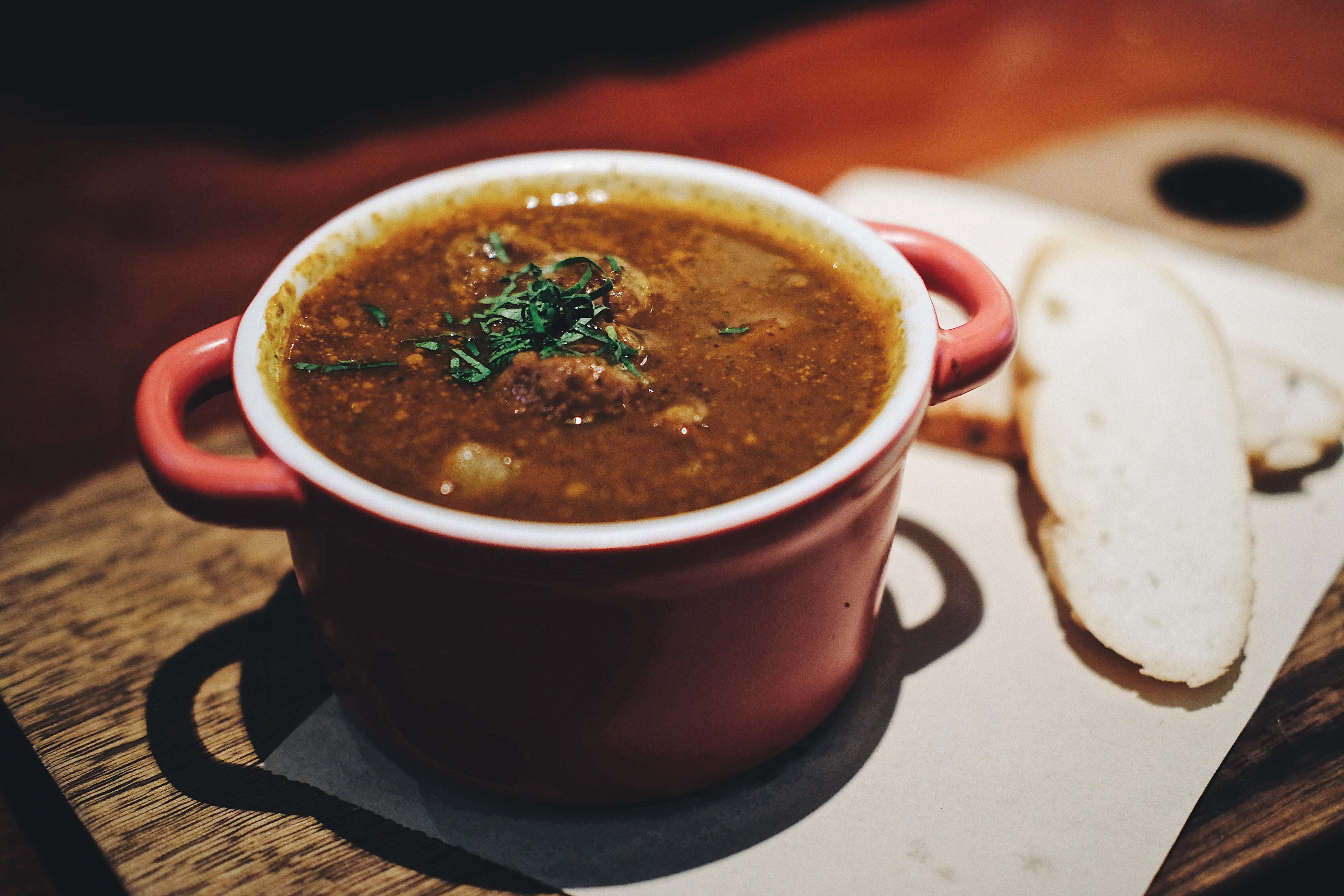 Receta de Crema de Frijoles y Chicharrón Región Antioquia